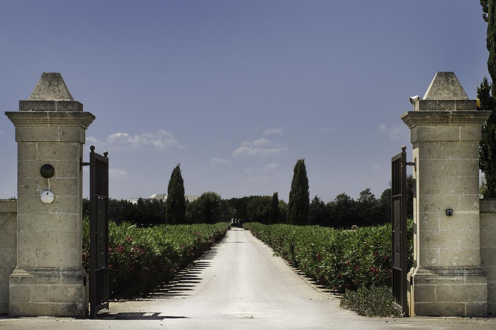 Masseria Bagnara Resort & Spa มารีนา ดี ลิซซาโน ภายนอก รูปภาพ