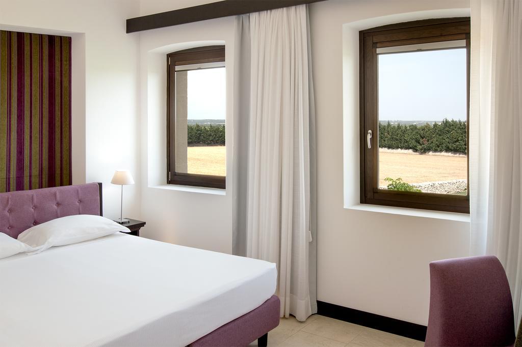 Masseria Bagnara Resort & Spa มารีนา ดี ลิซซาโน ภายนอก รูปภาพ