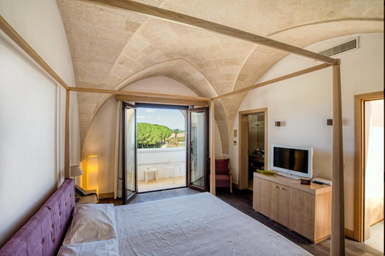 Masseria Bagnara Resort & Spa มารีนา ดี ลิซซาโน ภายนอก รูปภาพ